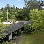 Fj1200-jaegerspris-planetvej-8 Nyaraló *
