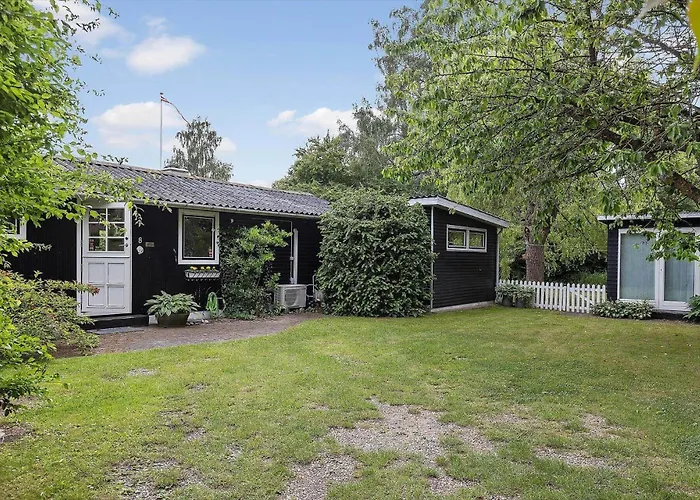 Fj1200-jaegerspris-planetvej-8 Holiday home